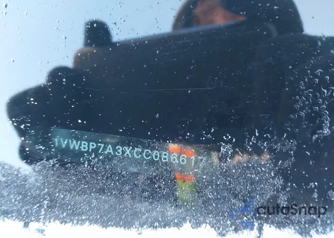 2012 Volkswagen Passat 2.5L Se z USA, uszkodzony, nr VIN 1VWBP7A3XCC086617